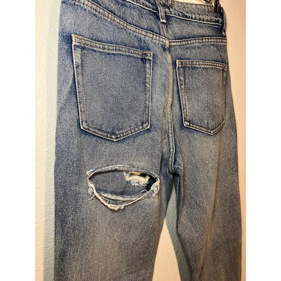 The rockn rev distressed jeans boyfriend fit size 4 - Picture 4 of 5